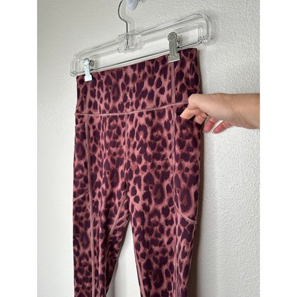 Victoria Secret Pink & Brown Leopard Print Pocketed Leggings 4 - Picture 3 of 9